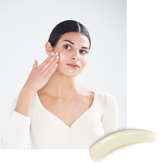 Skinretin – påføring og kremkonsistens. Produsentfoto fra Mesoestetic.